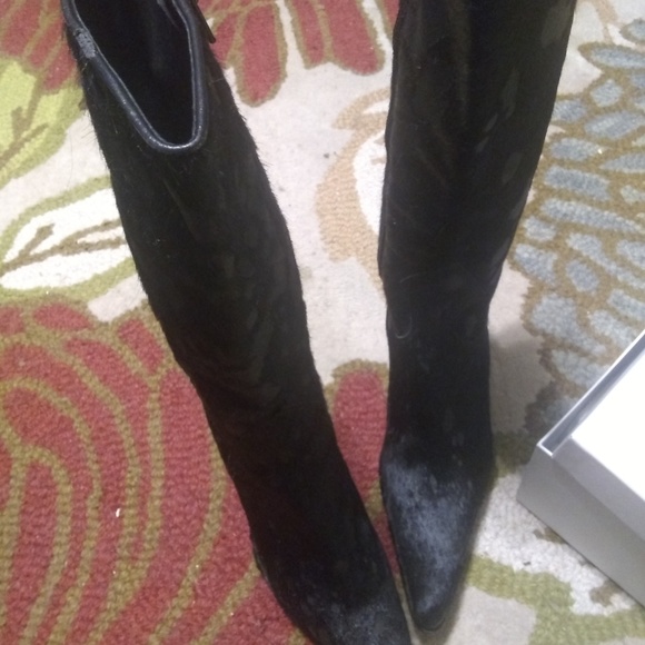 Shoes - Picture 2 of 5